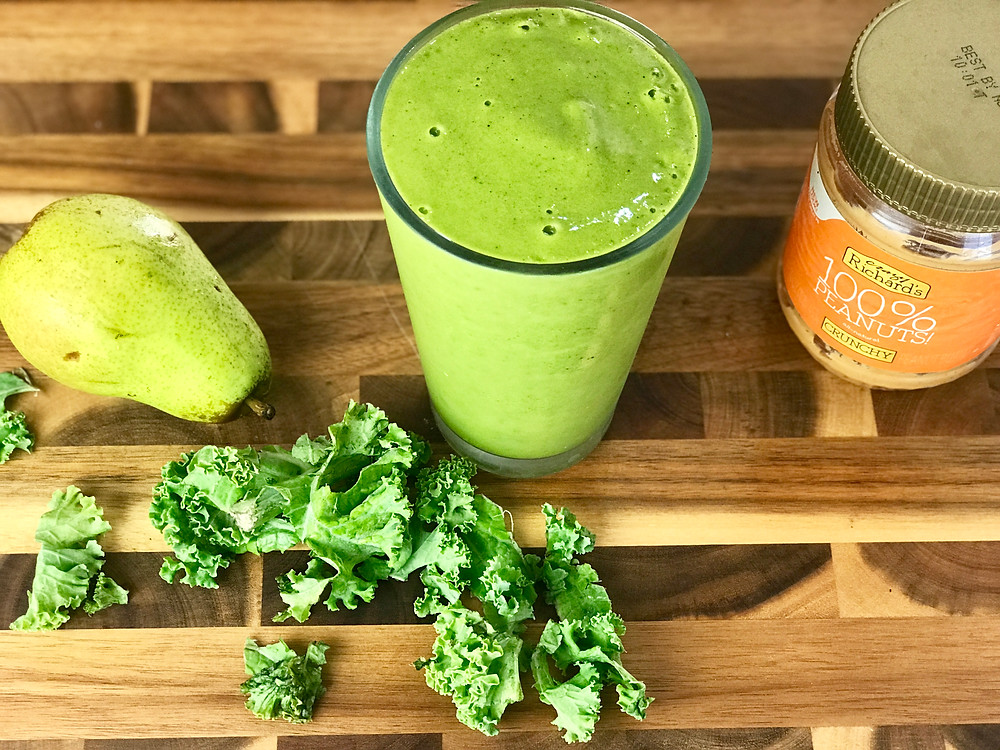 Pear, Mango, and Kale Smoothie - Vegan Recipes | Not That Kind of Vegan